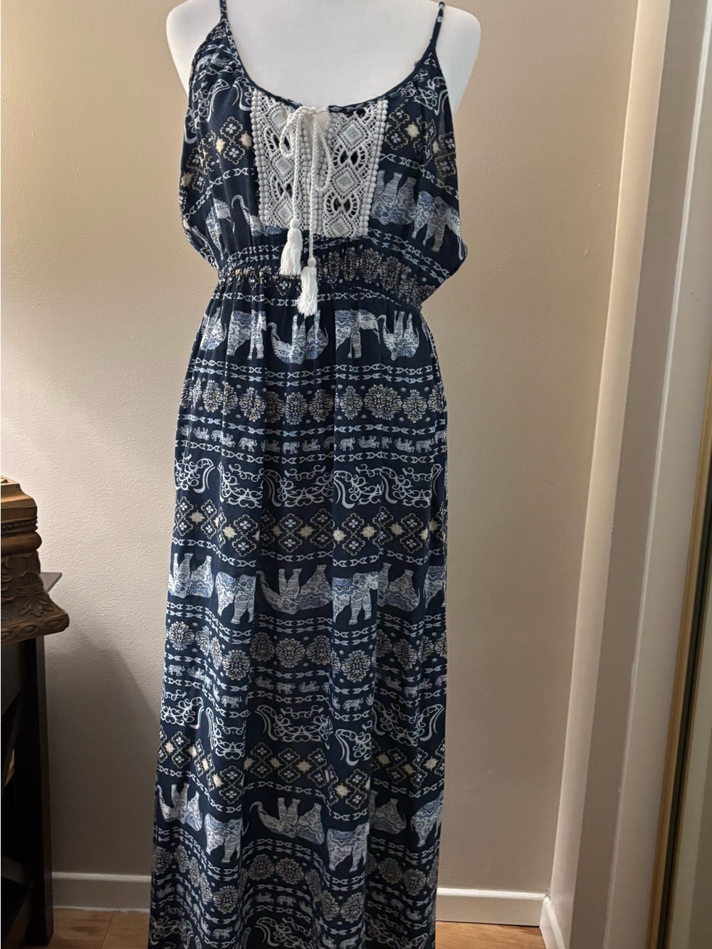 indulge in style Maxi Dress Women’s Size M Navy and White Crochet-Trim Dress